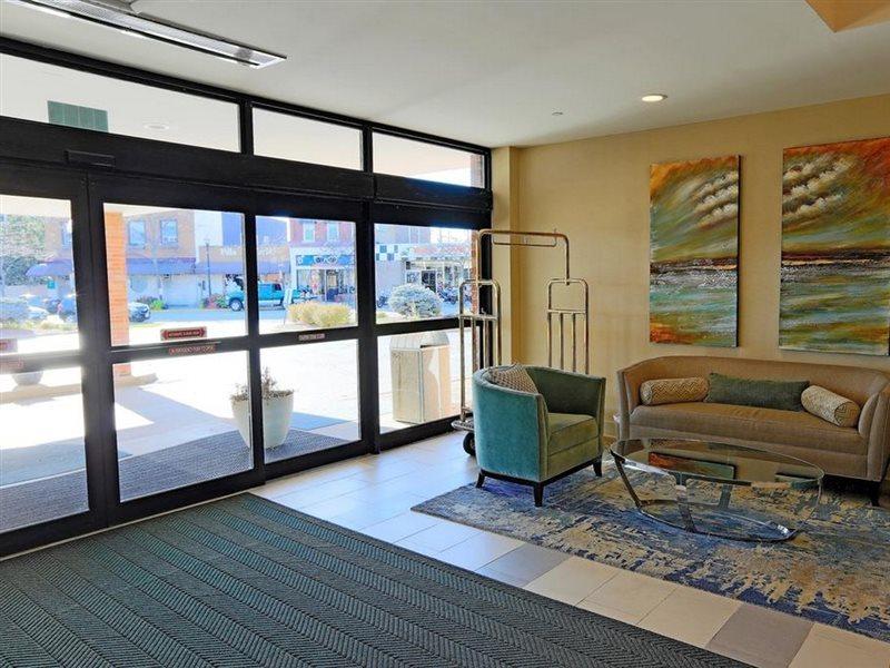 Wyndham Garden Kenosha Harborside Hotel Exterior foto