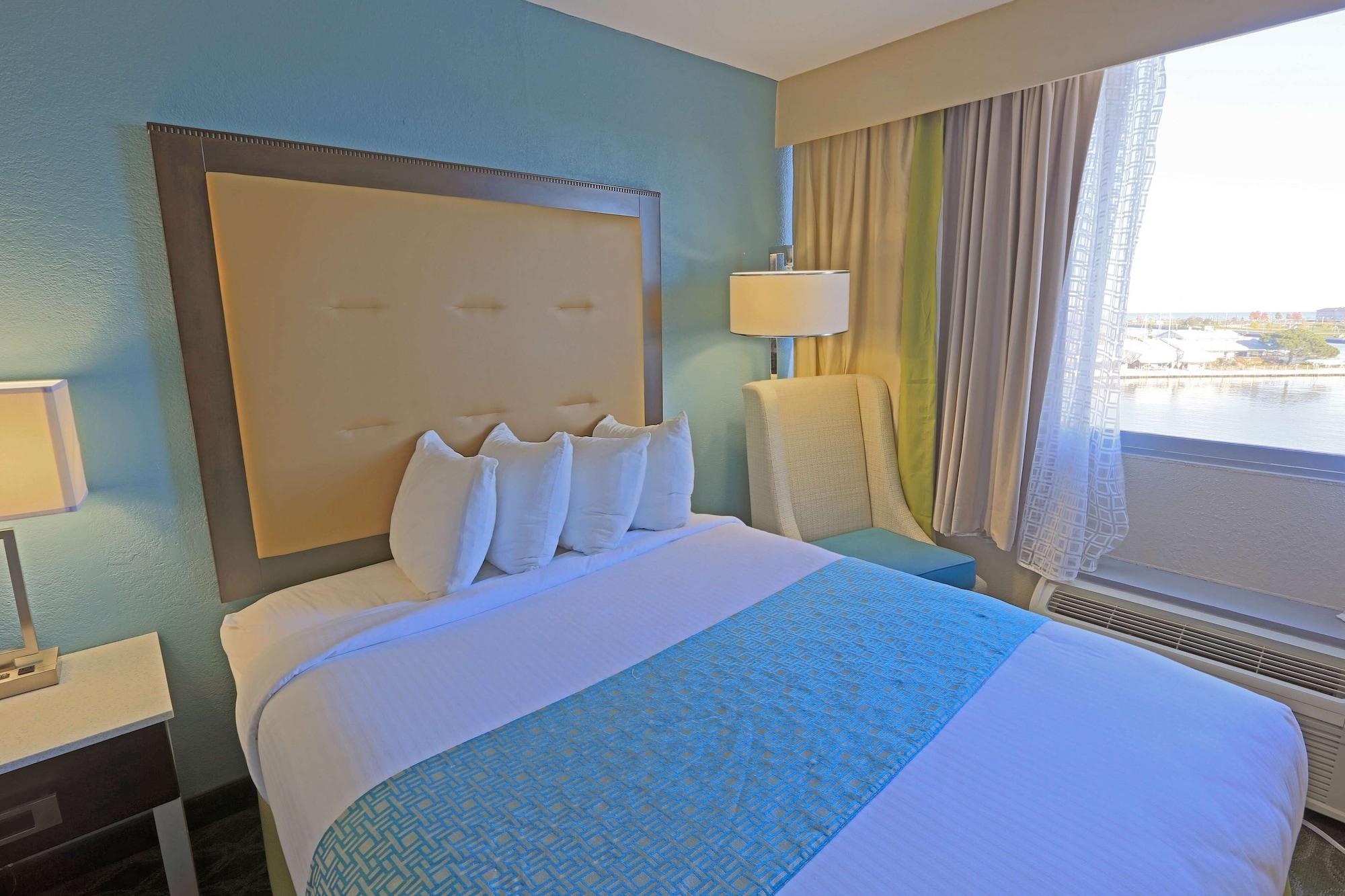 Wyndham Garden Kenosha Harborside Hotel Exterior foto