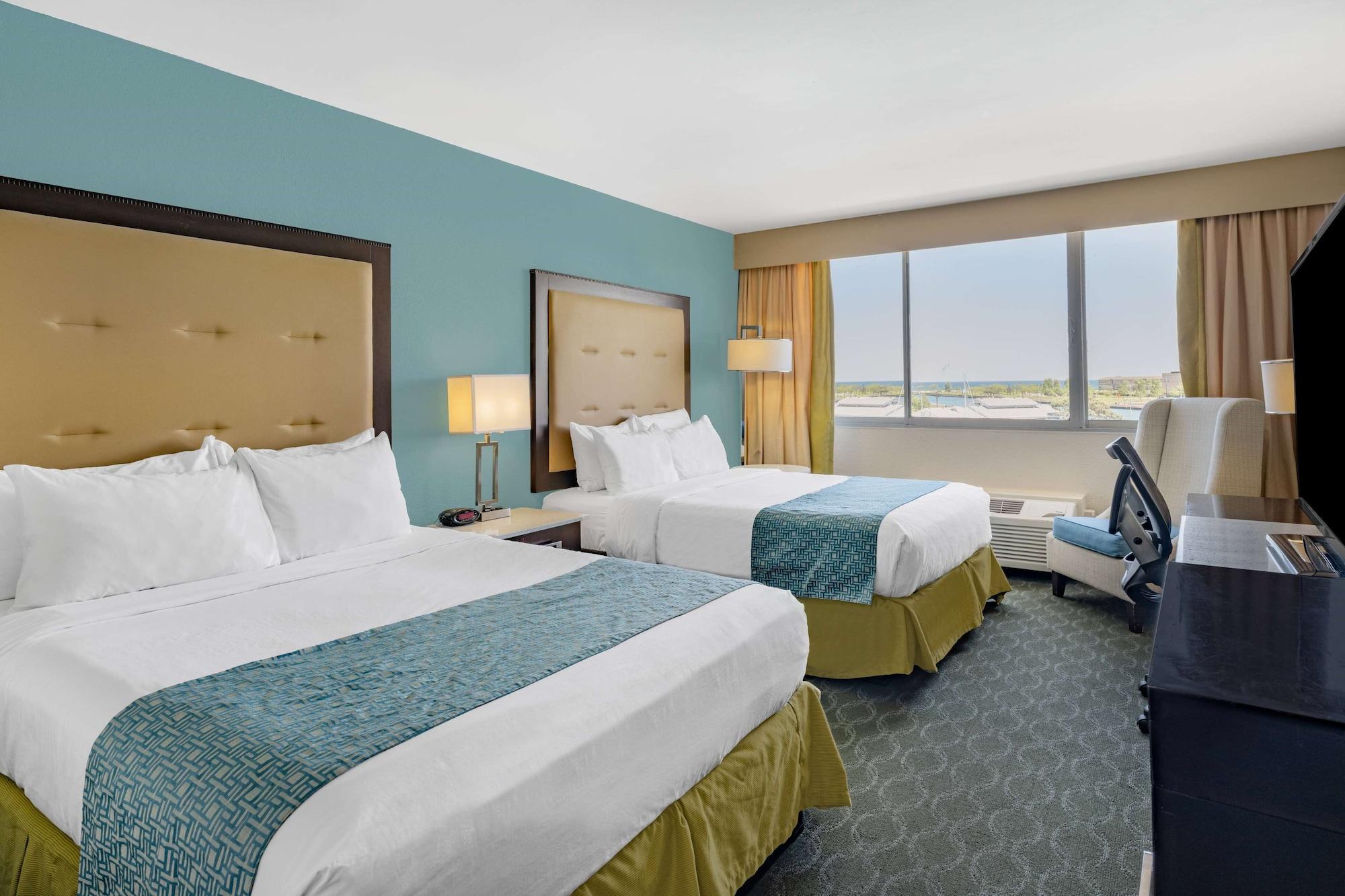 Wyndham Garden Kenosha Harborside Hotel Exterior foto