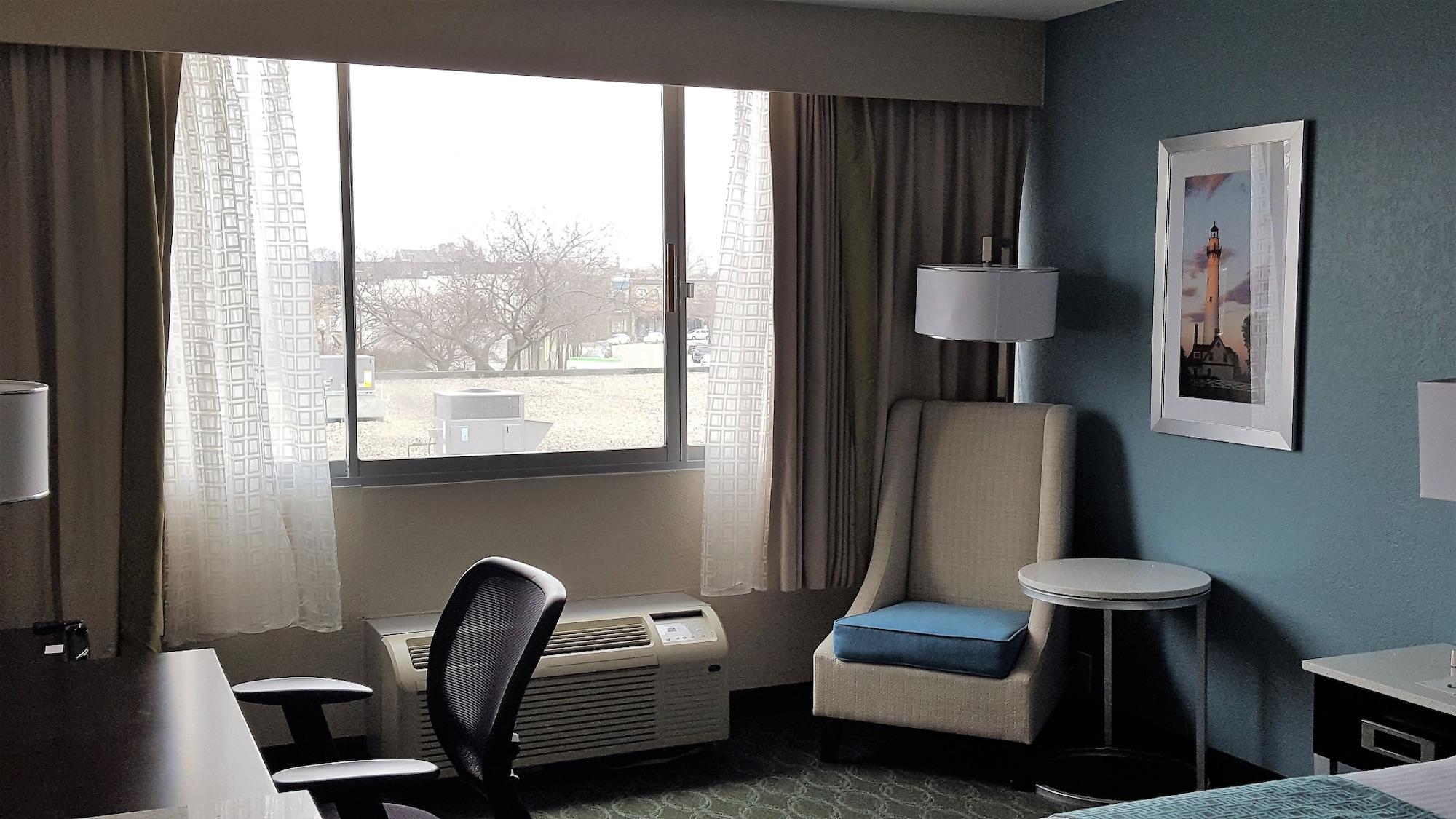 Wyndham Garden Kenosha Harborside Hotel Exterior foto