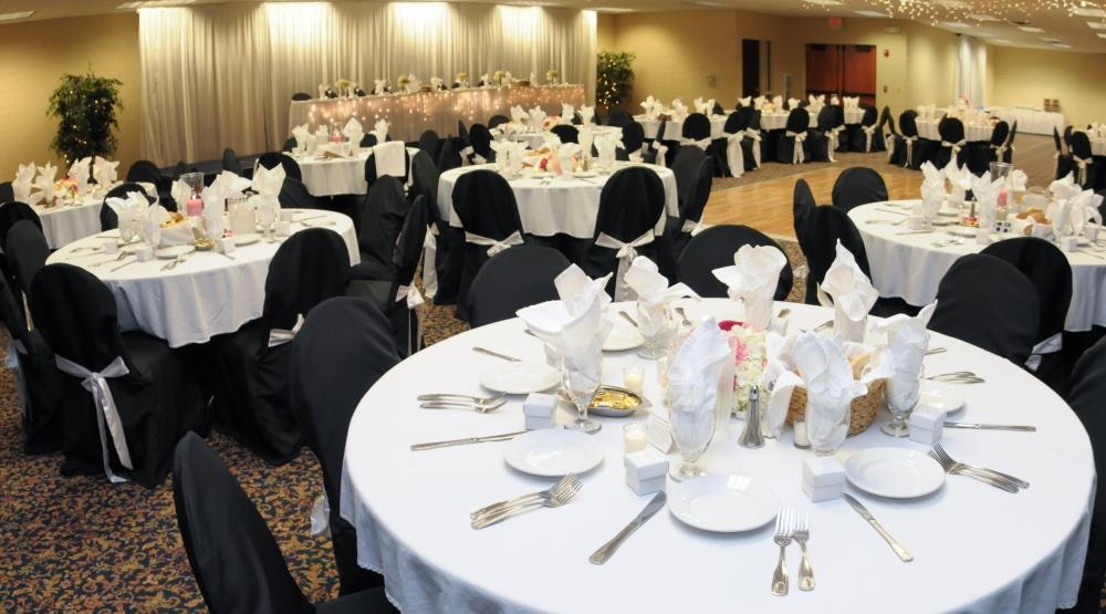 Wyndham Garden Kenosha Harborside Hotel Restaurant foto
