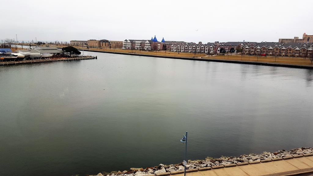 Wyndham Garden Kenosha Harborside Hotel Exterior foto