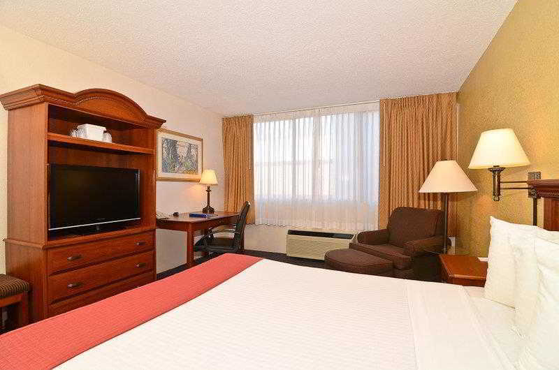 Wyndham Garden Kenosha Harborside Hotel Exterior foto